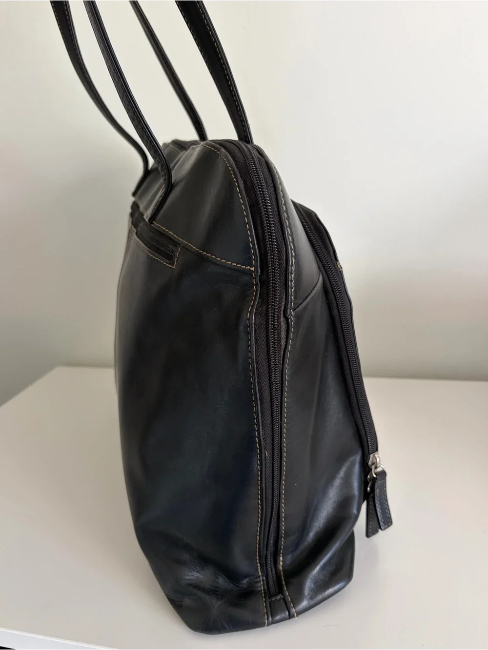 Dopp Black Leather Laptop Tote